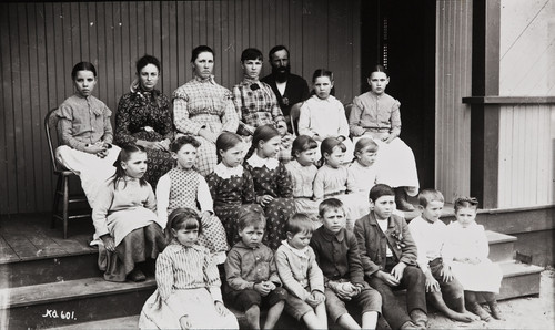 B.F. Conaway photograph of school children in Laguna Canyon