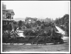 North side of Hollywood Boulevard looking east toward Cahuenga Avenue, ca.1900-1905