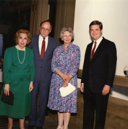 Margaret Brock, Chief Justice William Rehnquist, Natalie Rehnquist, and David Davenport