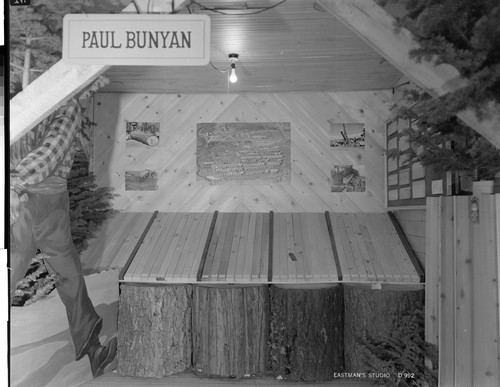 Paul Bunyan display
