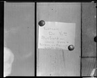 Note posted on wooden wall or fence, forensic photograph for the Mary Skeele kidnapping case, 1933