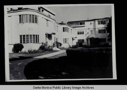 212 San Vicente Blvd., Santa Monica, Calif., built 1937