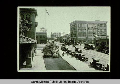 Intersection of Fourth Street and Santa Monica Blvd. with Santa Monica City Hall on the northwest corner, Security Trust and Savings Bank on the northeast corner, the Tegner Building on the southeast corner, and Pacific Southwest Bank on the southwest corner
