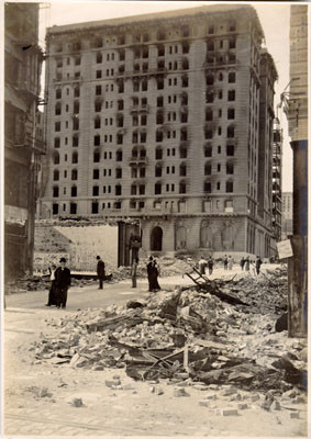 [St. Francis Hotel after the earthquake and fire of April, 1906]