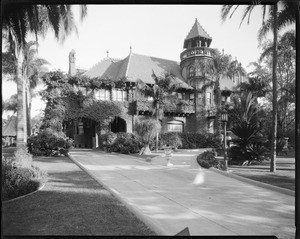Doheny Mansion, Chester Place, Los Angeles, Calif., 1933