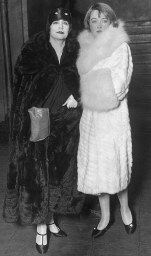 Elinor Glyn and Marion Davies