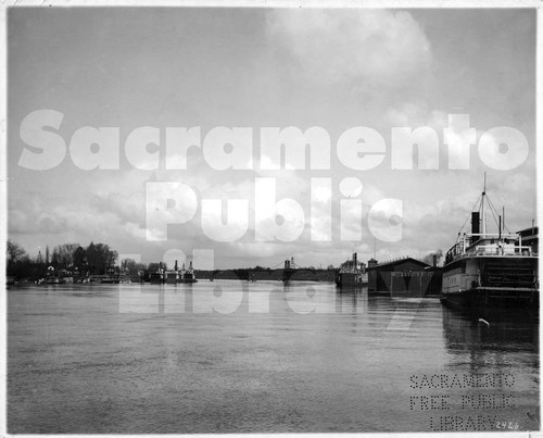Sacramento River Docks and the Southern Pacific Railroad Bridge