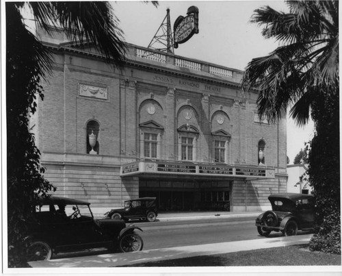 Raymond Theatre, 1921