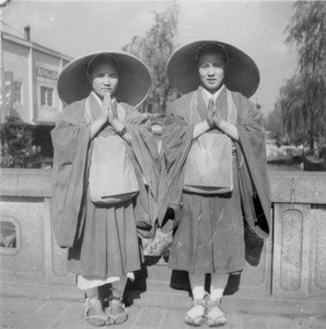 Two Japanese nuns