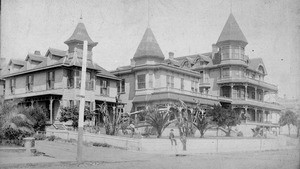 Exterior view of the Bellevue Terrace boarding house, located at Sixth Street and Pearl Street (now Figueroa Street), ca.1890-1899