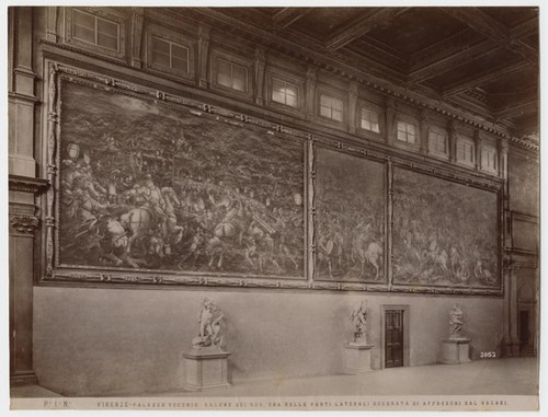 Firenze - Palazzo Vecchio. Salone dei 500, Una Delle Parti Laterali Decorata di Affreschi dal Vasari