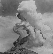 Eruption of Mount Lassen