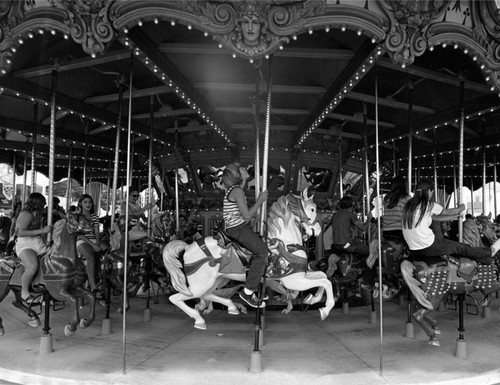 King Arthur's Carousel, Disneyland