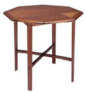 Octagonal table of mahogany with ebony accents (view without background)