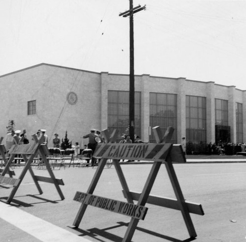 Civic Center Drive and the Santa Ana Public Library at 26 Civic Center Plaza on May 1, 1960