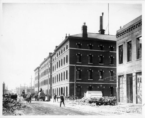 [Appraiser's Warehouse building after the 1906 earthquake and fire]