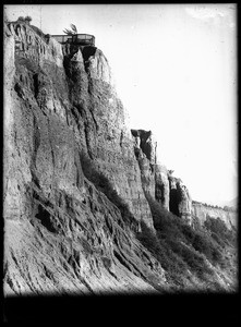 View of the Santa Monica's Palisades cliffs looking north, ca.1905