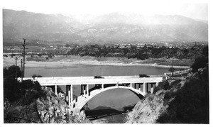 Arch bridge on La Cañada-Verdugo Road just west of Devil's Gate Dam, Flintridge, Los Angeles County, 1927