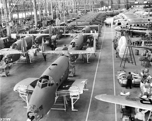 Lockheed Hudson V production line Burbank plant 1941 [Lockheed X3788 via RJF]