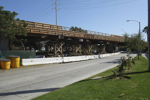 Olympic Bridge under construction as part of Expo Line rail service extension to Santa Monica, June 16, 2013