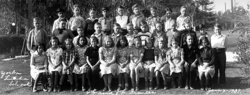 4th and 5th grades, Yorba Linda Grammar School, Jan. 1939