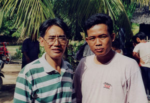 Juanito Basalong sammen med Chandara, maj 2001