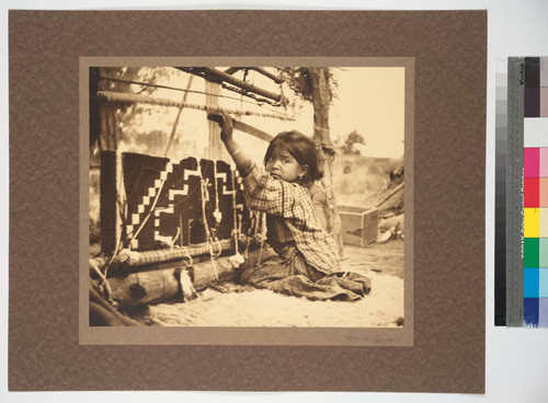 Yanaba, five-year-old Navajo blanket weaver, Arizona