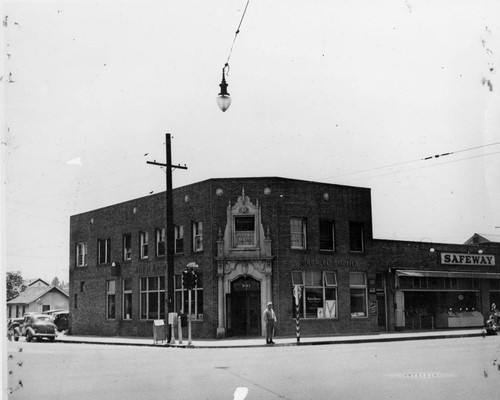 Photograph of Bank of America on West Garvey Street
