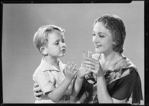 Blair McKenzie, 4 years old, orange juice & Evelyn MacKent, Southern California, 1932