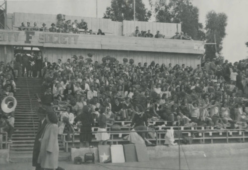 Old campus-Ratcliffe Stadium-0012