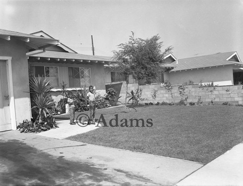 Front yard, Los Angeles, 1964