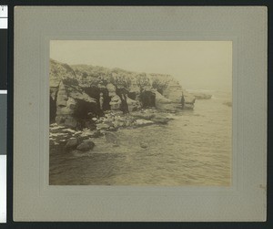 Minor caves along the ocean in La Jolla, ca.1910