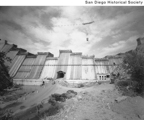 San Vincente Dam under construction