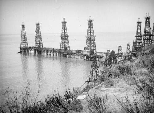 Summerland oil wells