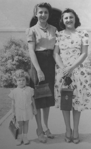 Armenian American sisters and niece