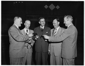Members of Los Angeles Stock Exchange make tour, 1951