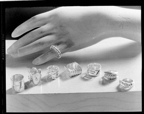 [Flato jewelry]. Rings
