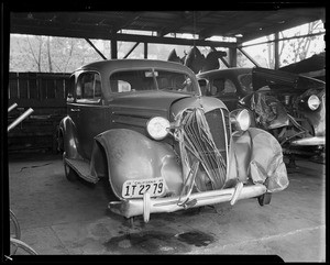 1938 Chevrolet sedan and 1935 Chevrolet coach, Los Angeles, CA, 1940