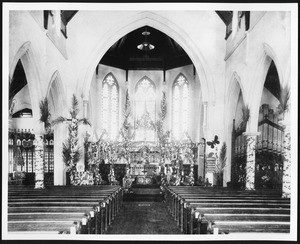 Pews and altar of Saint Paul's Episcopal Church