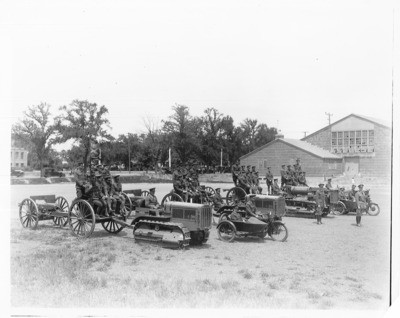 Artillery - Calif - Stockton: U.S. Army 143, field artillery company assembled with tractor - drawn guns