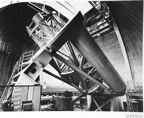 200-inch reflecting telescope, pointing towards the North Pole, Palomar Observatory