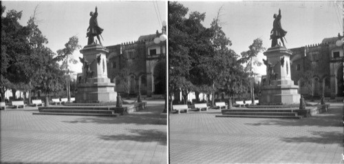 Dominican Republic. Ciudad Trujillo: Statue of Columbus in the plaza which bears his name and is the oldest in the city. Plaza Colon is at the side of the Primate Cathedral. Sawders 1949. Should this be substituted for 988