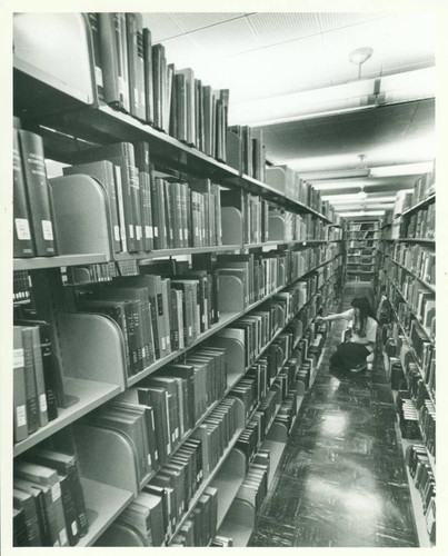 Book stacks at Seeley W. Mudd Library