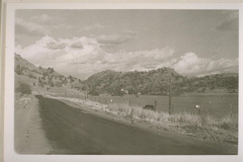 Foothill scenery east of Fresno; 1930; 6 prints