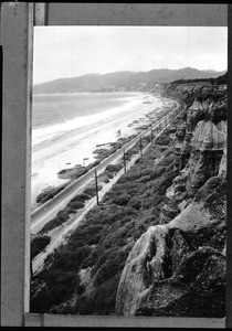 View of the beach and cliff north of Palisades in Santa Monica, ca.1905