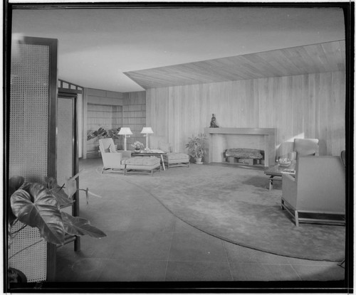 Mudd, Harvey, residence [?]. Living room