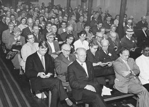 Landsmødet i Esbjerg i maj 1961. På forreste række: fra venstre Conrad Rendtorff og Erik W. Nielsen; på række to, fra venstre Simon Thorup