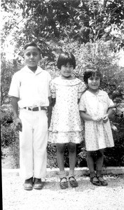 Marcello, Helen and Dorothy Lee