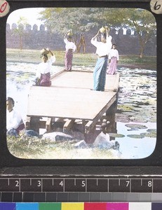 Women carrying water, Myanmar, s.d