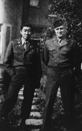 Dr. Yin Kim and Dr. William Craft in army uniforms